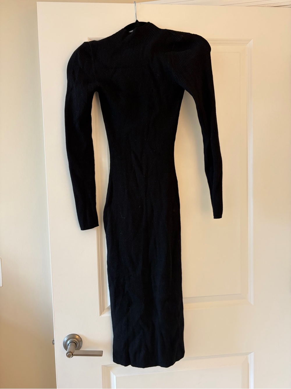 Classic Aritzia Black Long-Sleeve Bodycon Dress